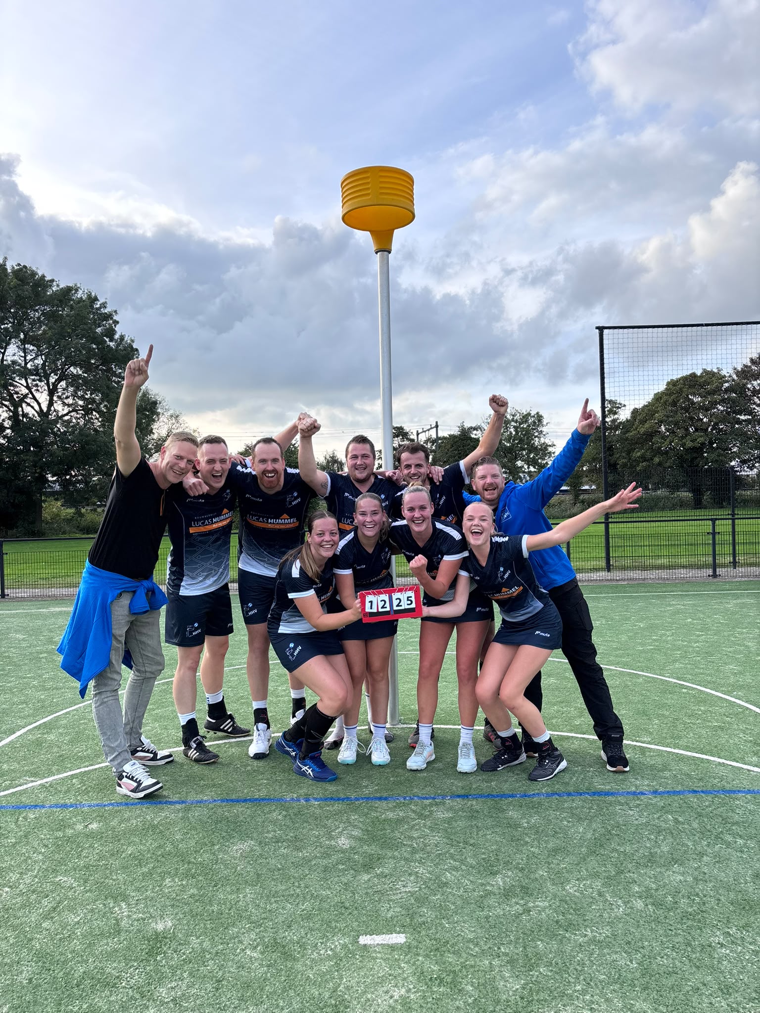 2026-10-03-HHV-1-kampioen